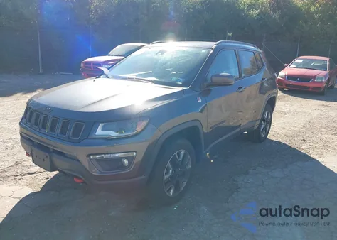 2018 Jeep Compass Trailhawk 4X4 из США, поврежденный, VIN 3C4NJDDB4JT169724